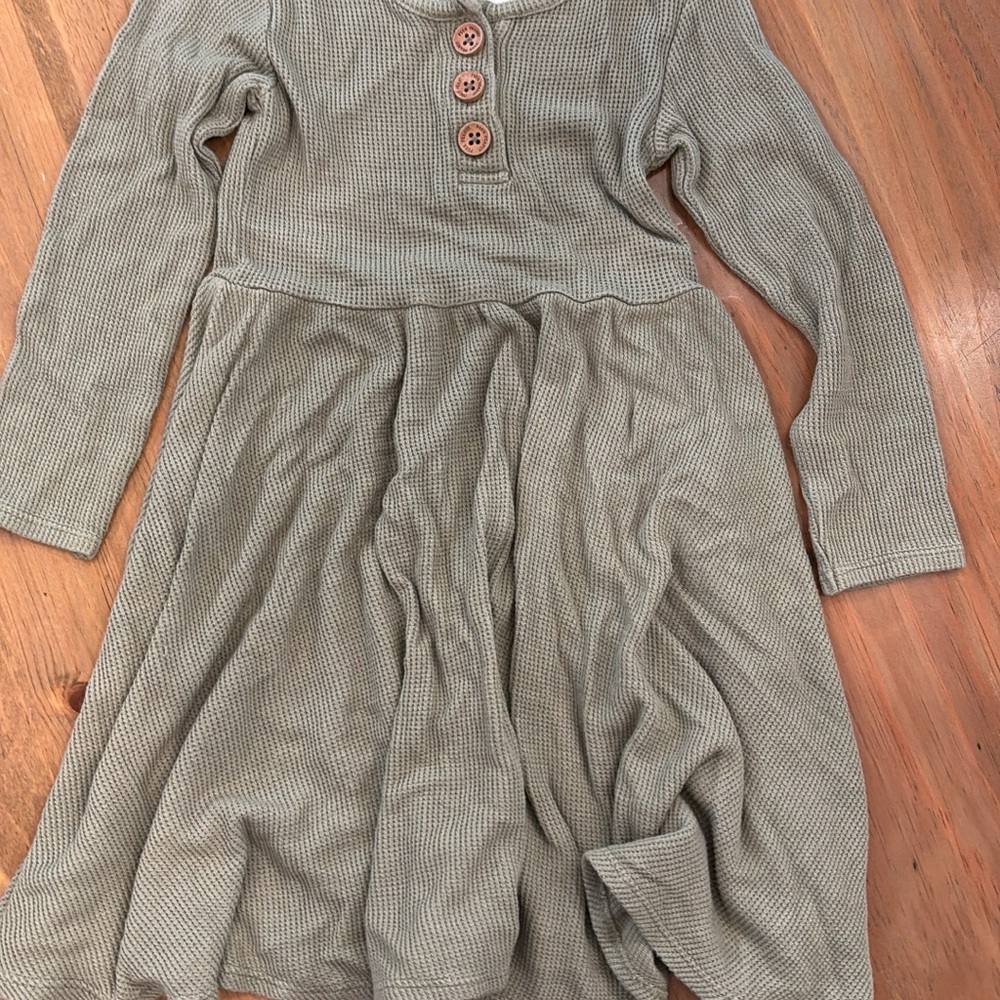 Posh Peanut Green Pleated Buttoned Dress